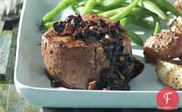 Filet Mignon cu sos de roșii-usturoi uscat la soare