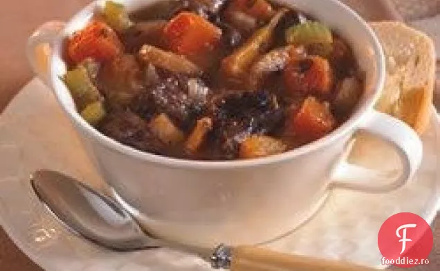Tocană de miel și legume de iarnă