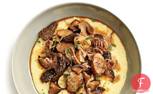 Chiftele de miel cu chimen, mentă și sos de roșii