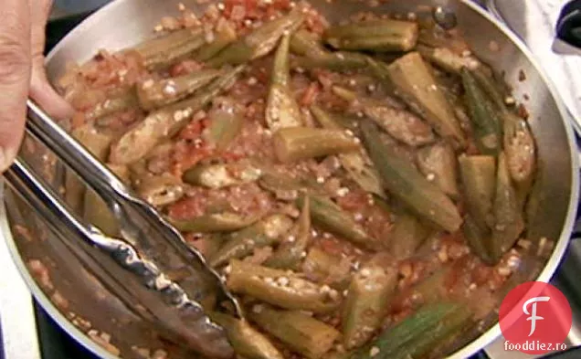 Okra și roșii