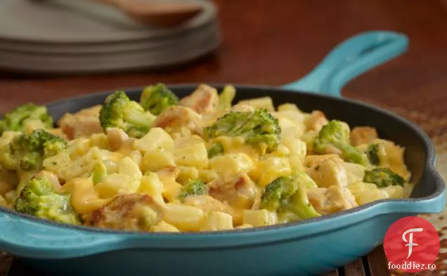 Velveeta broccoli pui și cartofi