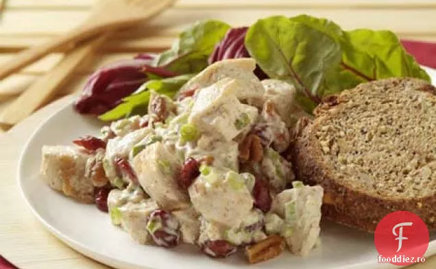 Salată Caldă De Pui-Pecan