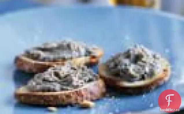 Crostini Cu Carne De Pui Pate Din Ficat De