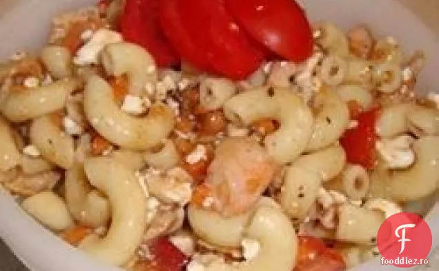 Salată de paste de vară feta și creveți