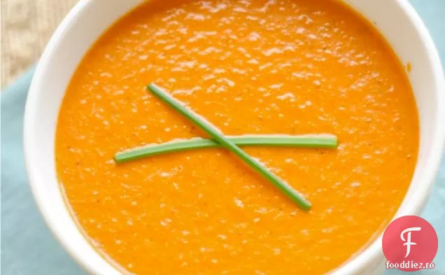 Supă De Roșii Cu Ingrediente Secrete
