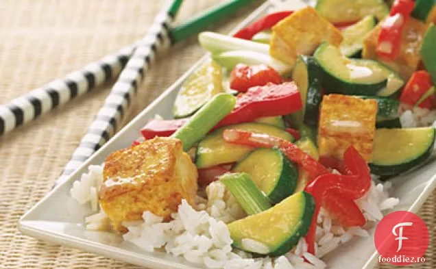 Nucă De Cocos-Curry Tofu Se Amestecă