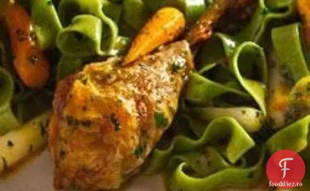Prăjiți tobe de pui cu lămâie-pătrunjel și morcovi cu Fettuccine