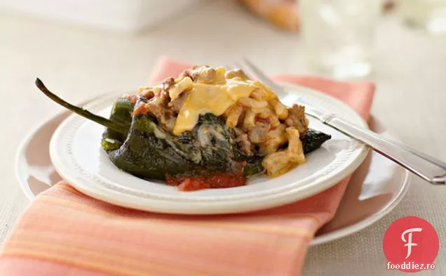 Poblanos Umplute Cu Carne De Vită Și Macaroane