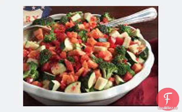 Salată De Legume Proaspete