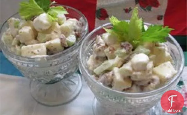 Salată Waldorf De Curmale-Marshmallow