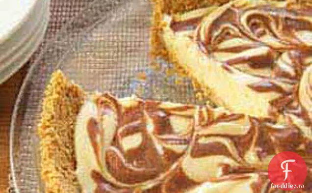 Cheesecake Cu Vârtej De Ciocolată
