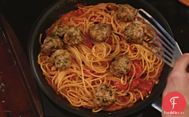 Spaghete Și Chiftele În Stil Familial