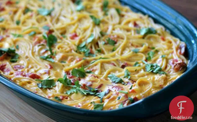 Spaghete picante de pui VELVEETA cu slănină
