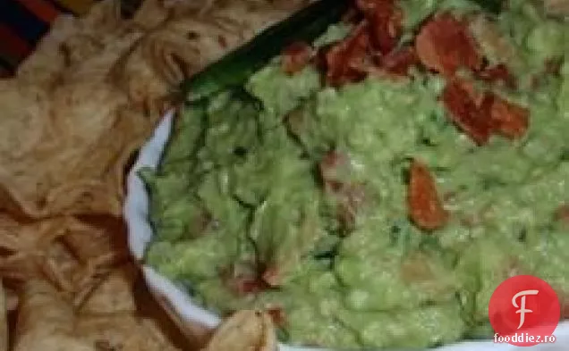 Guacamole din California cu slănină