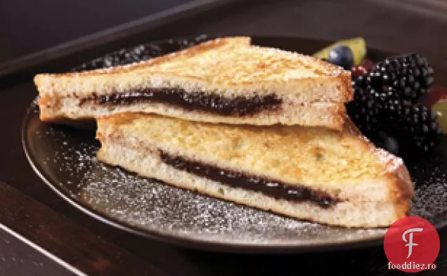 Pâine Prăjită Franceză Cu Unt De Arahide-Ciocolată