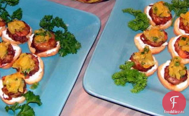 Creveți La Grătar Pe Bruschetta Cu Roșii Proaspete, Piper Galben &