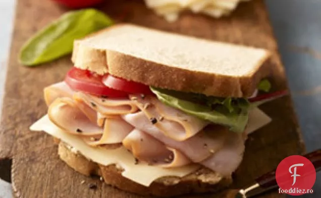 Sandwich De Curcan De Munte Afumat