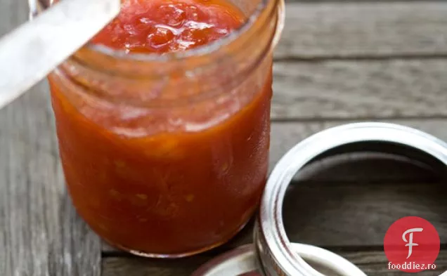 Dulceata Picanta De Piersici De Rosii