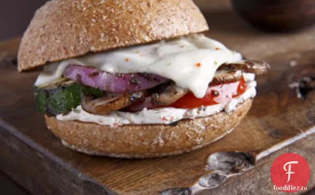 Sandwich Cu Legume De Grădină La Grătar