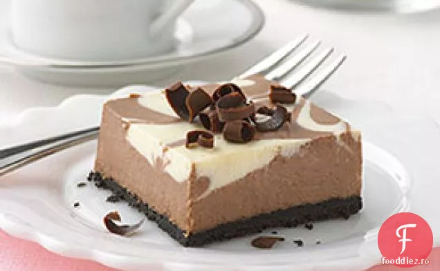 Cheesecake cu vârtej de ciocolată-vanilie PHILADELPHIA