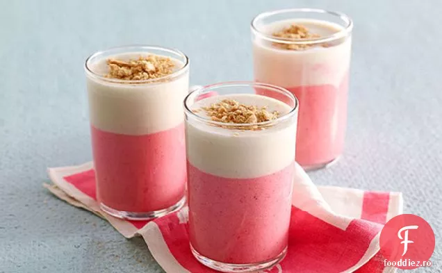 Smoothie Cu Cheesecake Cu Vârtej De Căpșuni