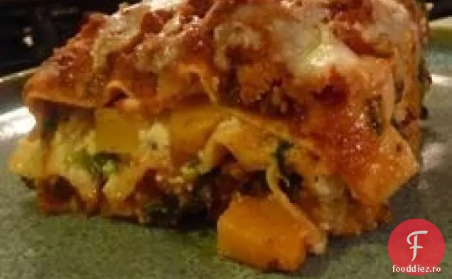 Lasagna de curcan cu dovlecei, dovlecei și spanac