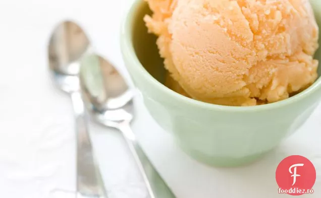Sorbet De Pepene Galben De Piersici