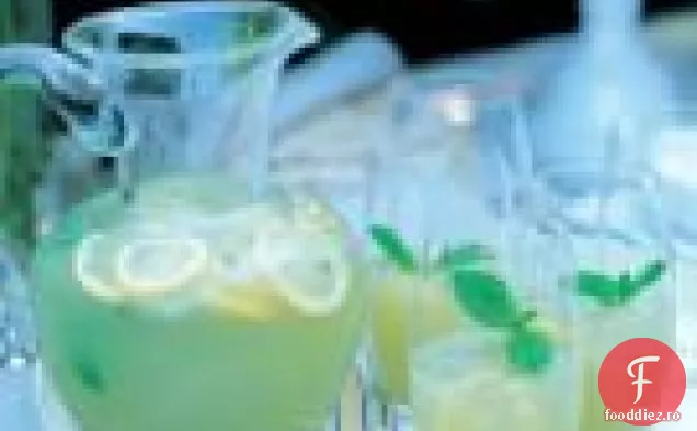 Miere Și Mentă Agua Fresca