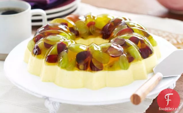 Desert cremos de lămâie cu struguri proaspeți