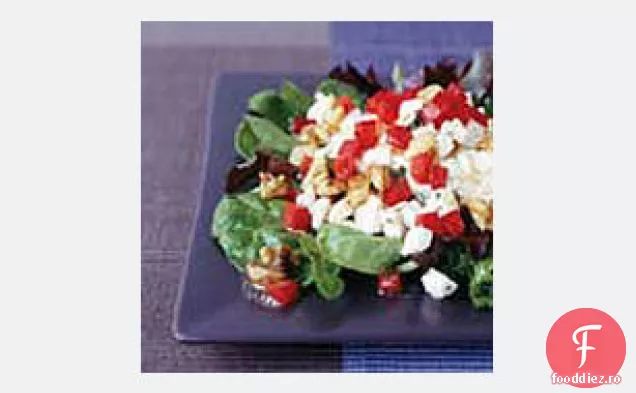 Salată de brânză de vaci cu brânză Feta și nuci