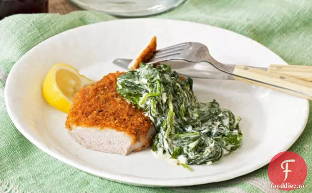 Cotlet de porc milanez cu spanac cremă