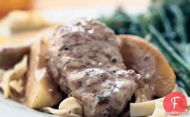 Medalioane de porc cu sos dublu de mere