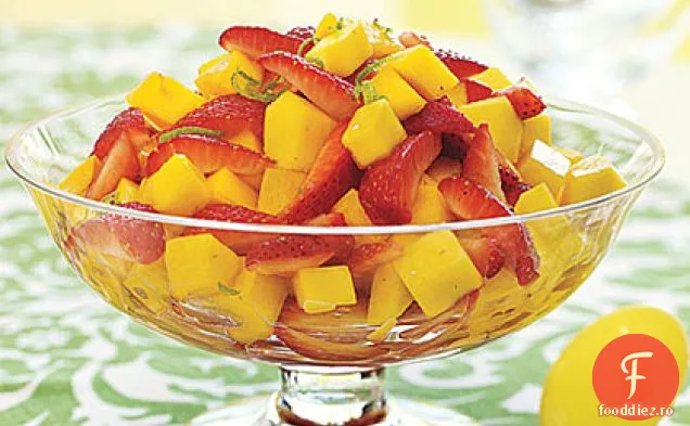 Salată De Mango-Căpșuni Cu Parfum De Tei