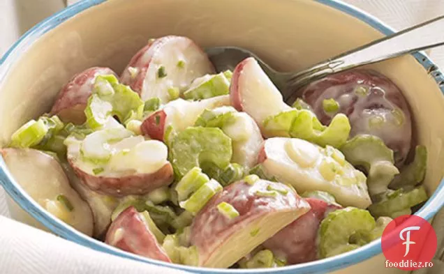 Salată de cartofi Cezar cu slănină