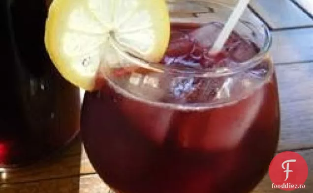 Agua De Jamaica (apă de Hibiscus)