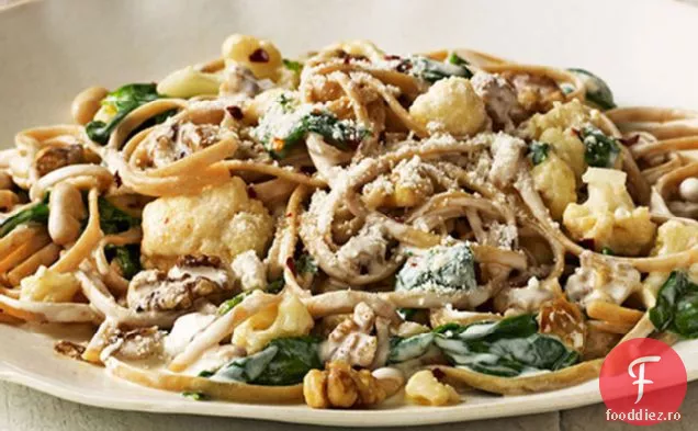 Linguină cremoasă cu legume