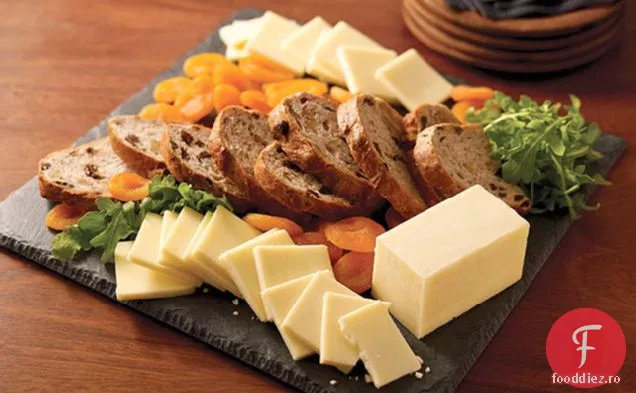 CRACKER BARREL brânză bord cu fructe & pâine