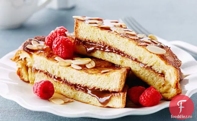 Brunch Toast Franțuzesc Umplute Cu Ciocolată Coace