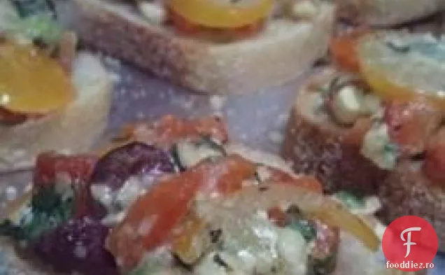 Ardei roșu prăjit și Bruschetta Feta