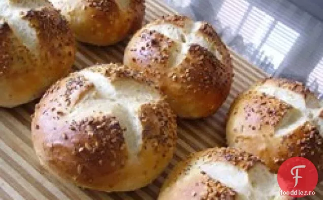 Rulouri Sandwich Cu Ceapă Moale