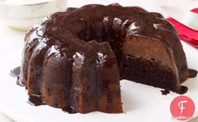 Ciocolată Triplă Chocoflan
