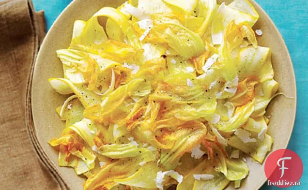 Salată De Squash De Vară Rasă