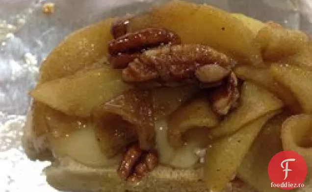 Sandvișuri Prăjite Cu Mere-Pecan Brie
