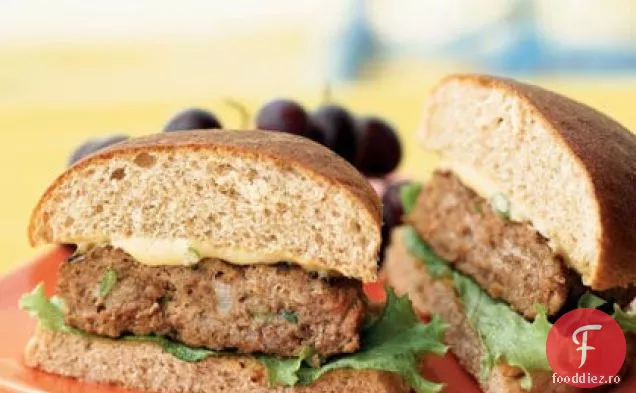Burgeri de curcan cu sos Special
