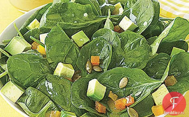 Salată de spanac cu semințe de dovleac și Avocado