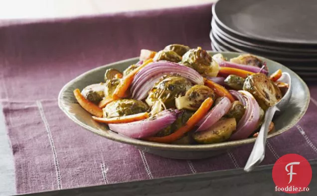 Varză De Bruxelles Prăjită Și Morcovi