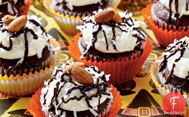 Cupcakes Cu Ciocolată Și Nucă De Cocos