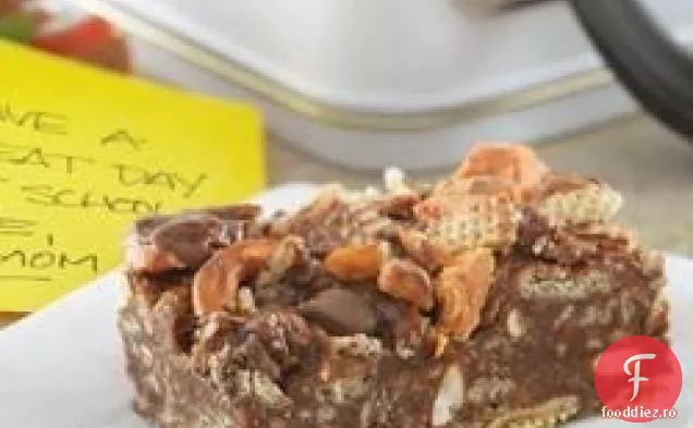 Easy No-Bake Butterfinger bare de covrig și unt de arahide