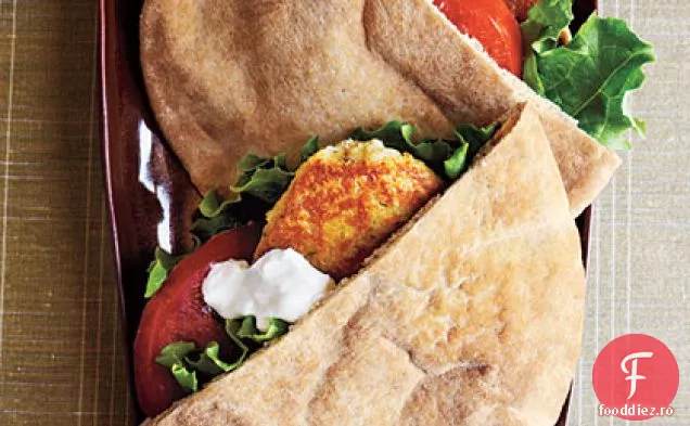 Burgeri de Pita cu fasole albă și salvie