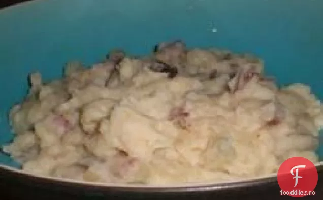 Slow Cooker Usturoi Piure De Cartofi